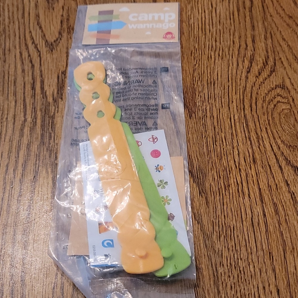 10/$15 Wendys Camp Wannago Friendship bracelet